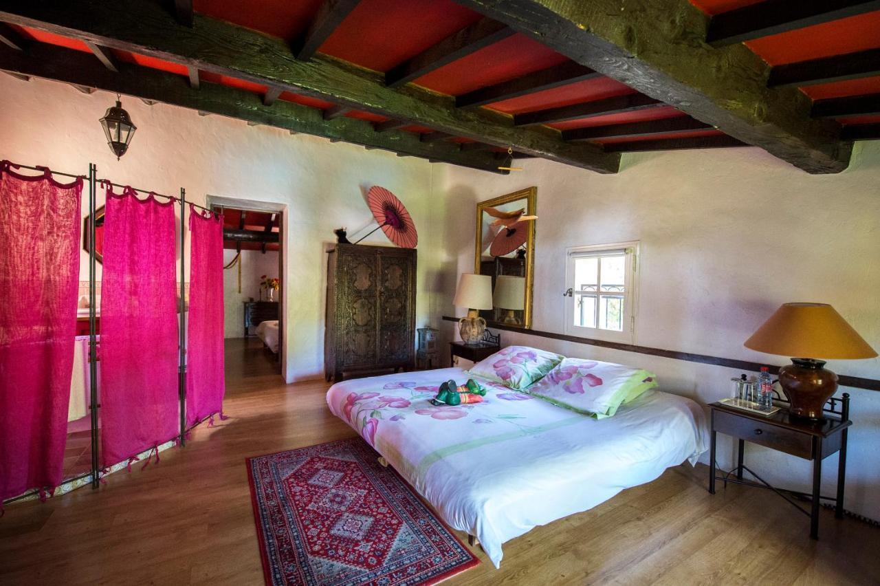 La Ferme Bed & Breakfast Saint-Marc-Jaumegarde Exterior photo