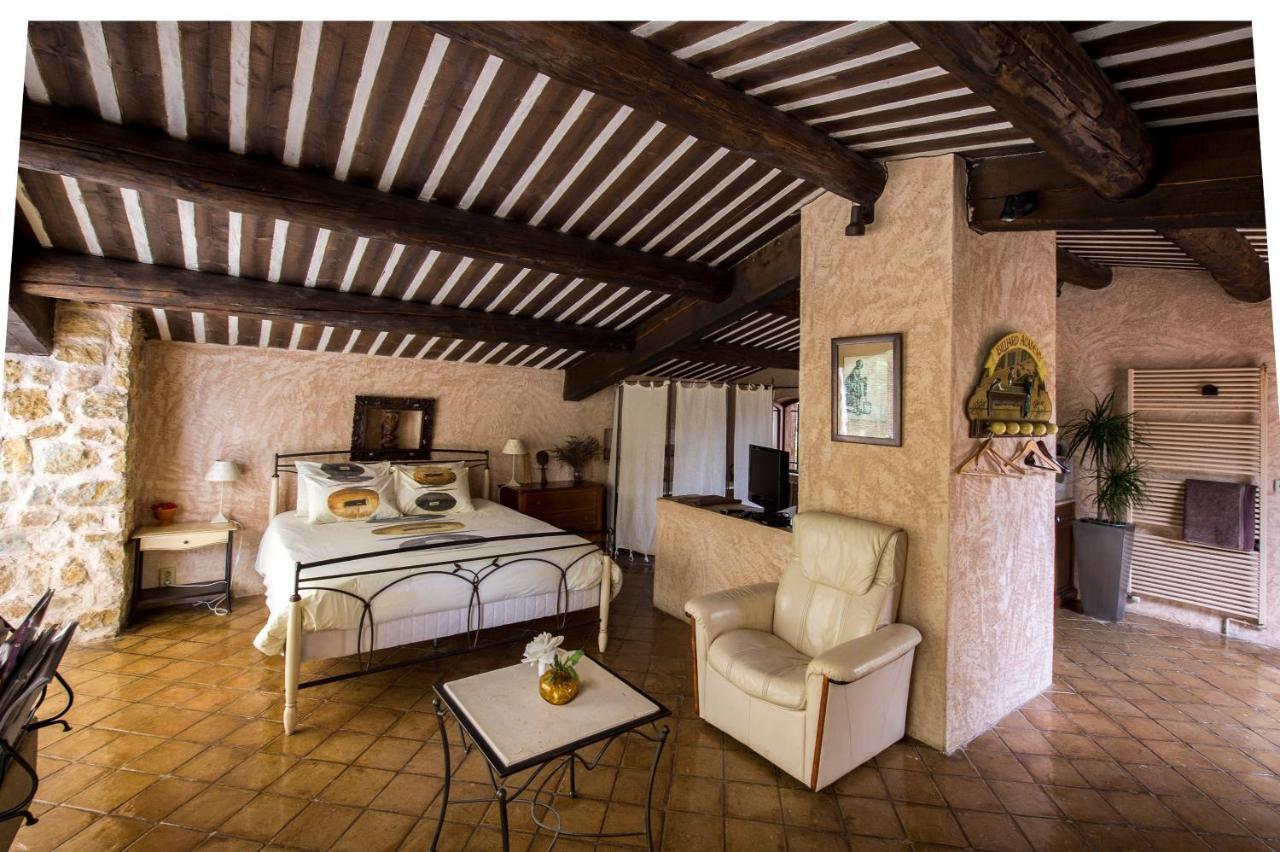 La Ferme Bed & Breakfast Saint-Marc-Jaumegarde Exterior photo